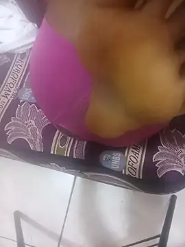 Snapshot of PatriciaVen chatting on March 2026 05:01:02 AM PatriciaVen online show from March 2026 05:01:02 AM