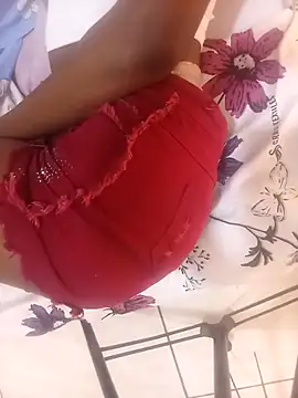 Snapshot of PatriciaVen chatting on April 2026 05:12:02 AM PatriciaVen online show from April 2026 05:12:02 AM