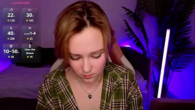 Snapshot of Ellie_Heavenly chatting on February 2026 08:51:01 AM Ellie Heavenly online show from February 2026 08:51:01 AM