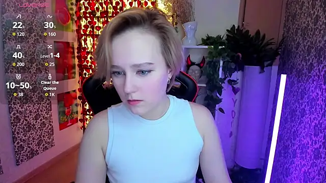 Snapshot of Ellie_Heavenly chatting on February 2026 08:54:01 AM Ellie Heavenly online show from February 2026 08:54:01 AM