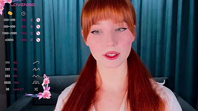 Snapshot of CatherineCummi chatting on April 2026 07:39:01 AM CatherineCummi online show from April 2026 07:39:01 AM