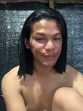 HugeAgatha online show from March 2026 10:46:01 PM