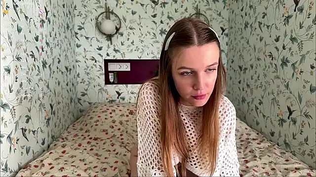Snapshot of oopsnaked chatting on June 2026 01:25:02 PM oopsnaked online show from June 2026 01:25:02 PM