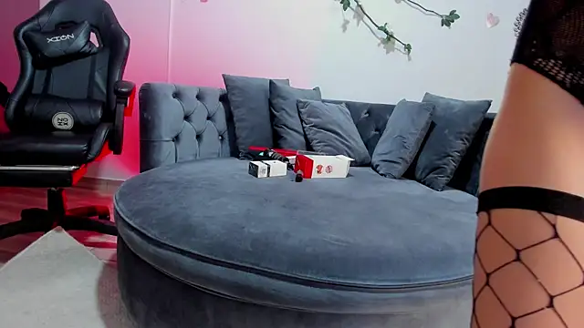 Snapshot of victoria_grey__ chatting on February 2026 04:02:02 AM victoria grey online show from February 2026 04:02:02 AM