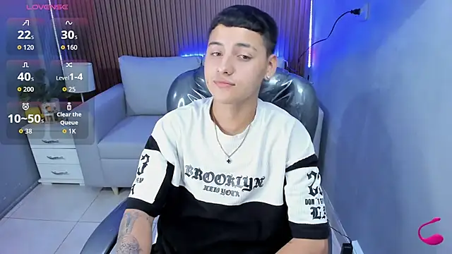 Liam9  online show from February 2026 01:40:01 PM