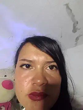 ebonysummer  online show from April 2026 06:00:02 AM