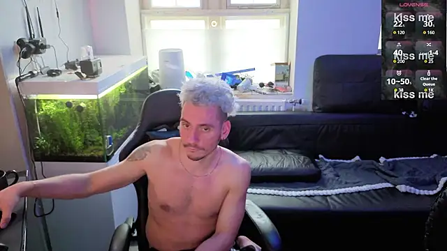 Rayzel White online show from February 2026 02:42:02 PM