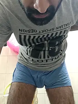 marcosdiaz987 online show from February 2026 06:37:02 PM