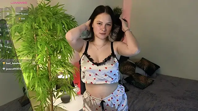 Jenifer Stound online show from June 2026 10:08:01 PM