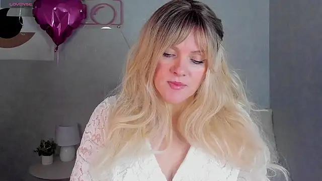 Snapshot of Victoria_Nelson chatting on March 2026 01:19:01 AM Victoria Nelson online show from March 2026 01:19:01 AM