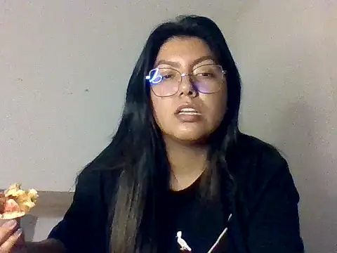 Miickinow online show from January 2026 12:44:02 PM