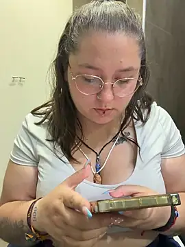 Snapshot of _maracr19_ chatting on April 2026 02:11:02 PM maracr19 online show from April 2026 02:11:02 PM