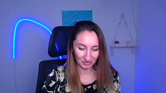 Diana Sweeet  online show from February 2026 01:05:02 PM