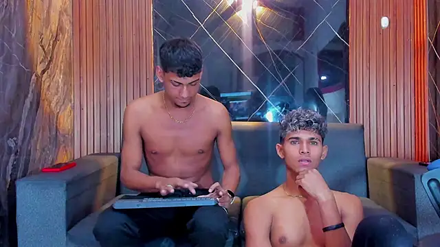 ALEX KEITH26 online show from January 2026 12:20:01 PM