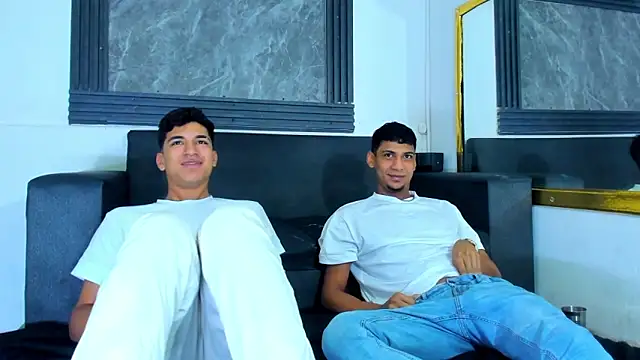 ALEX KEITH26 online show from February 2026 11:50:01 AM