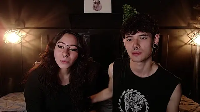 Snapshot of moonandzuko chatting on January 2026 02:28:02 AM moonandzuko online show from January 2026 02:28:02 AM