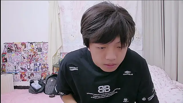 Chocolates-001 online show from April 2026 12:22:01 PM