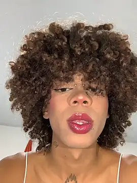 Snapshot of julietha_sexy chatting on February 2026 06:18:02 AM julietha sexy online show from February 2026 06:18:02 AM