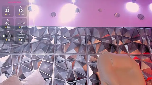 Snapshot of Itzel_Geneva chatting on February 2026 01:11:01 PM Itzel Geneva online show from February 2026 01:11:01 PM