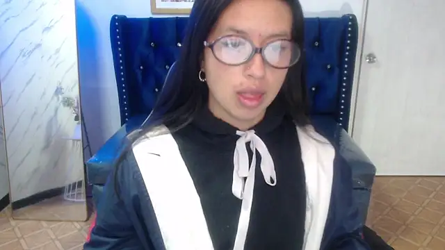 Snapshot of Candy_Rose_v chatting on March 2026 01:07:02 PM Candy Rose v online show from March 2026 01:07:02 PM