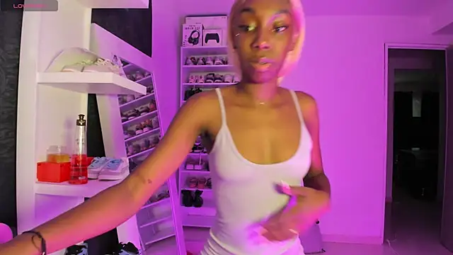 Snapshot of Amberprincess2 chatting on February 2026 12:36:01 PM Amberprincess2 online show from February 2026 12:36:01 PM