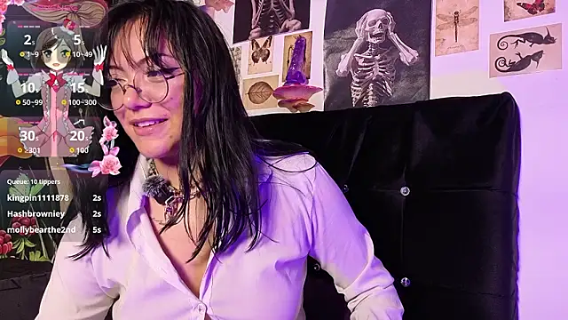 Snapshot of victoriia_thompson chatting on March 2026 05:08:02 AM victoriia thompson online show from March 2026 05:08:02 AM