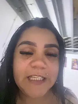 Snapshot of MorenaCariok chatting on March 2026 01:11:01 AM MorenaCariok online show from March 2026 01:11:01 AM