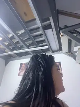 Snapshot of MorenaCariok chatting on April 2026 10:49:02 AM MorenaCariok online show from April 2026 10:49:02 AM