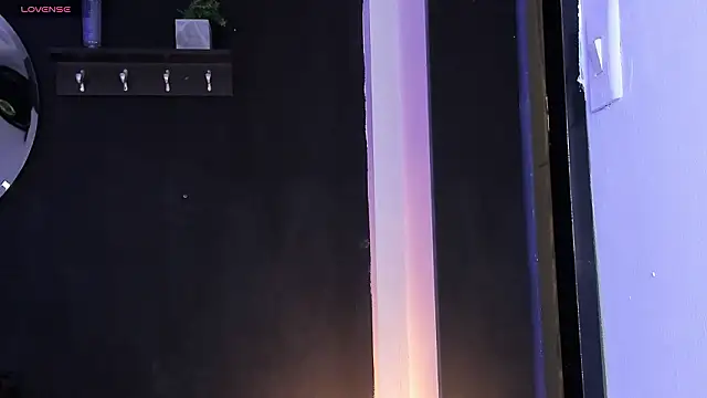 Noaah25  online show from February 2026 03:27:01 AM