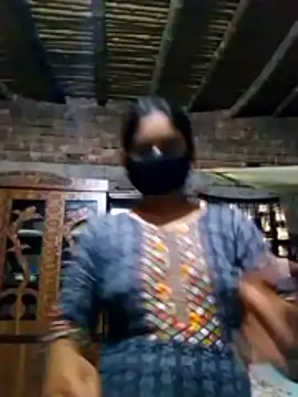 Hot Sweeti online show from March 2026 09:20:01 AM