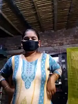 Hot Sweeti online show from April 2026 09:31:01 PM