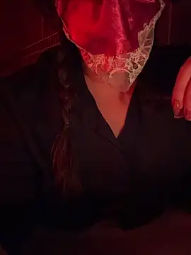 GizliAura online show from January 2026 04:34:01 PM