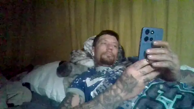 dreadredtedd online show from February 2026 11:41:01 AM