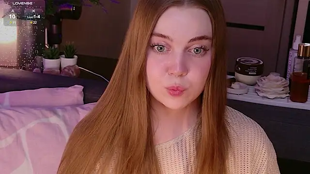 bratwifelina online show from February 2026 05:01:01 PM