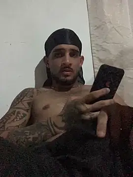Snapshot of Wicy23 chatting on May 2026 03:45:02 AM Wicy23 online show from May 2026 03:45:02 AM
