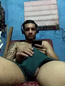 Snapshot of Wicy23 chatting on May 2026 03:34:02 AM Wicy23 online show from May 2026 03:34:02 AM