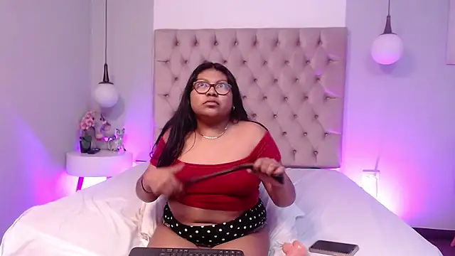 Snapshot of Kiri_Black_ chatting on February 2026 06:22:01 AM Kiri Black online show from February 2026 06:22:01 AM