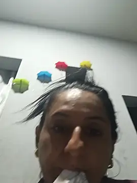 Snapshot of Luna_seductora12 chatting on February 2026 02:34:02 AM Luna seductora12 online show from February 2026 02:34:02 AM