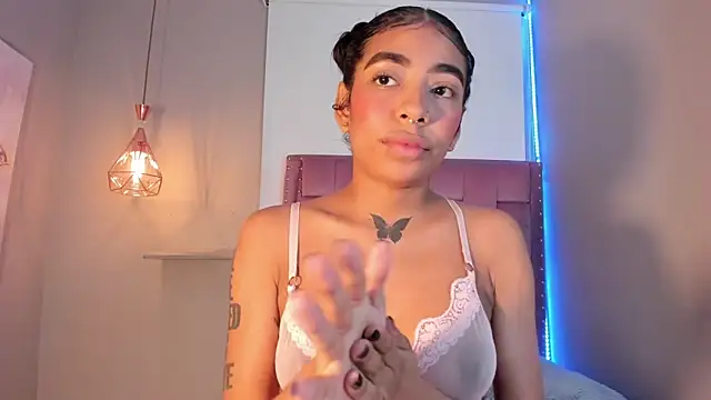 Scarlet Vixen  online show from March 2026 12:38:02 PM