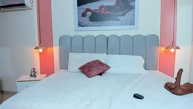 EmmaBoyd online show from March 2026 11:50:01 AM