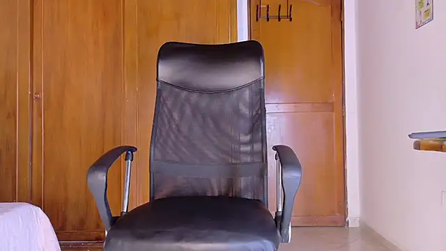 Snapshot of samirths_boy_ chatting on June 2026 07:17:01 PM samirths boy online show from June 2026 07:17:01 PM