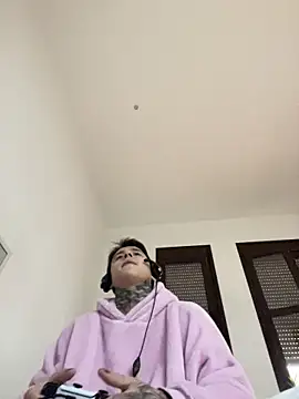 COLOMBIAN20CM online show from March 2026 01:50:01 PM