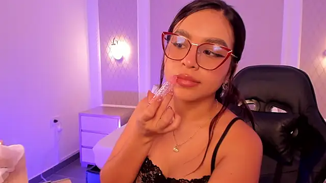 Snapshot of rubby_grundy chatting on February 2026 11:32:01 PM rubby grundy online show from February 2026 11:32:01 PM