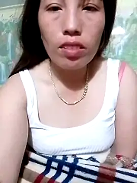 Gummiesu online show from April 2026 10:11:02 PM