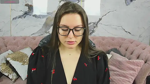 MoonlightLovee online show from January 2026 01:53:02 AM