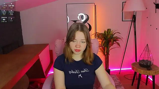 Kiss Moon online show from March 2026 06:41:02 AM