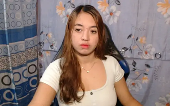 Snapshot of pinay_mayahiga chatting on March 2026 06:18:01 AM pinay mayahiga online show from March 2026 06:18:01 AM