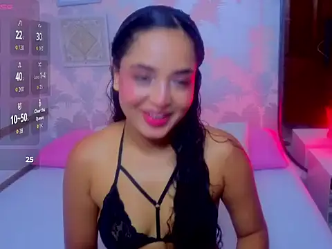 Snapshot of Emma_Thompssonn chatting on June 2026 12:18:01 PM Emma Thompssonn online show from June 2026 12:18:01 PM