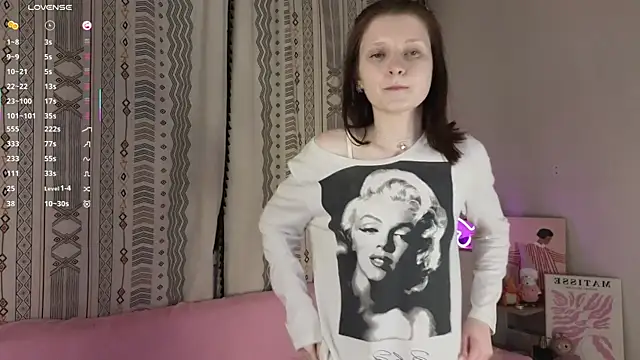 CarmaOlen online show from April 2026 07:14:01 PM