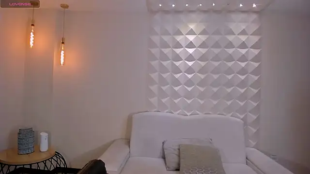 Snapshot of EmilyCarterX chatting on February 2026 11:24:01 AM EmilyCarterX online show from February 2026 11:24:01 AM